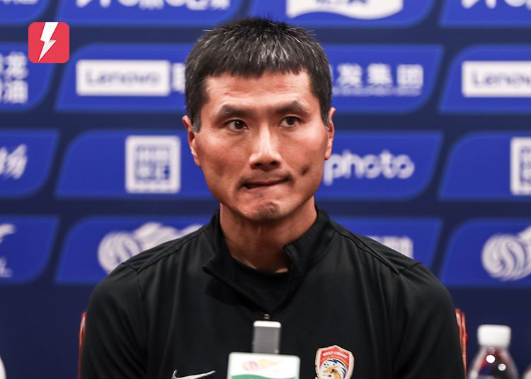 足球报：邵佳一确认当选中国国家队新任主帅
