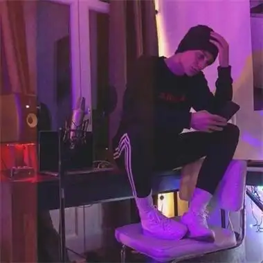 6686体育铁牌作者Claire