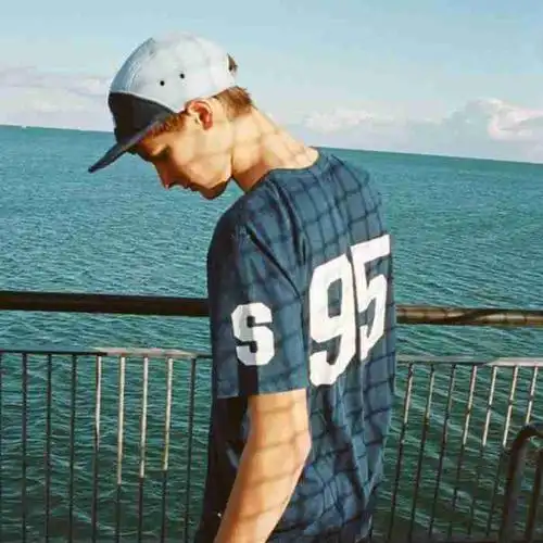 6686体育铜牌作者Hazel