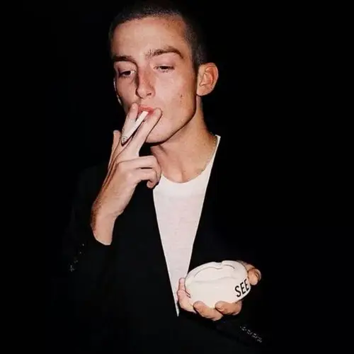 6686体育海外作者Paul