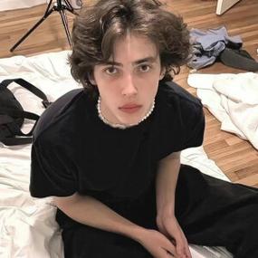 6686体育铁牌作者Malachi