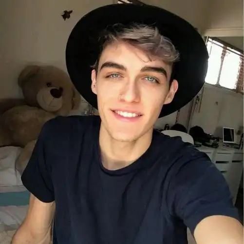 6686体育特邀作者Dominic