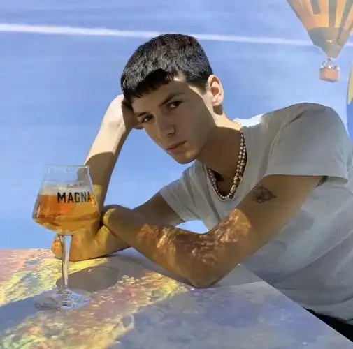 6686体育首席作者Wolfgang