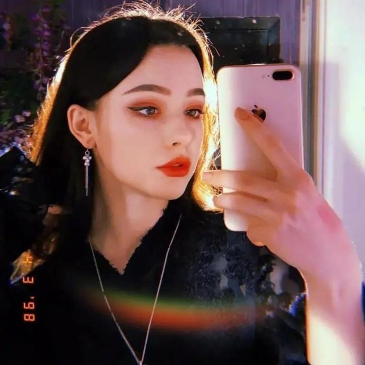 6686体育钻石作者早野星子