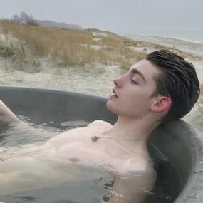 6686体育初级作者Sebastian