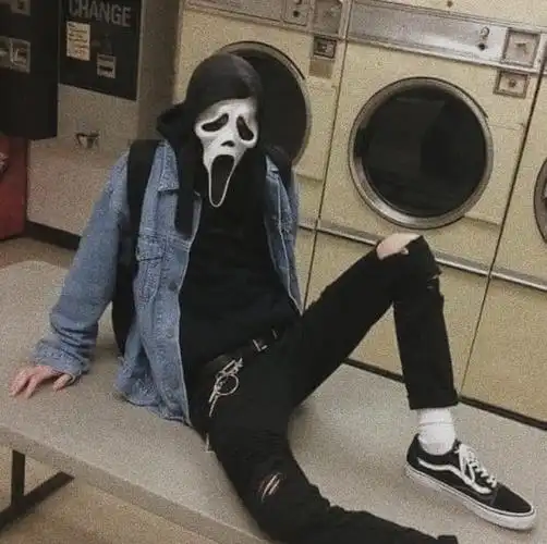 6686体育铁牌作者Zeke