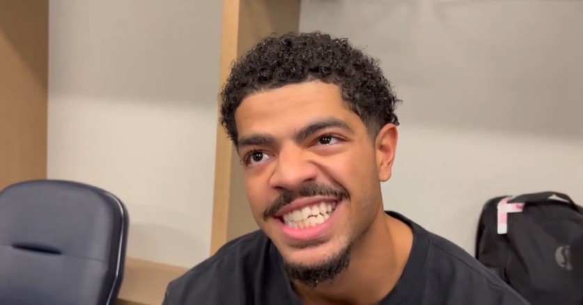 队记：谢泼德牙被打掉了一块，坚持打完了对阵灰熊的竞赛